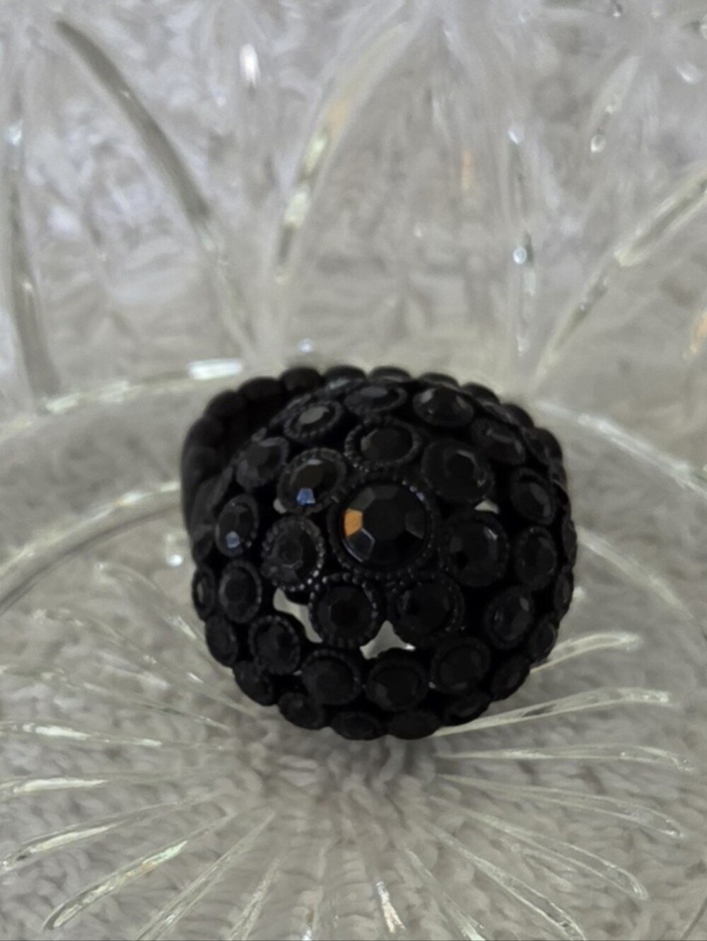 3pc Black Pavé Dome & Filigree Floral Cocktail Stretch Ring Bundle - Picture 6 of 7